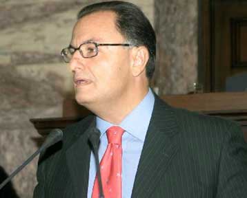 Προς αναβολή η κατάθεση της ρύθμισης για το ασφαλιστικό των τραπεζών