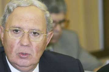 Τους κινδύνους για το ελληνικό τραπεζικό σύστημα επισημαίνει σε έκθεσή του το ΔΝΤ