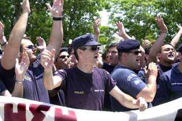 Υπεγράφη το ΠΔ που ρυθμίζει τις μεταθέσεις ειδικών φρουρών και συνοριοφυλάκων