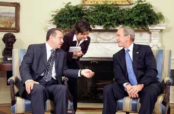 Για «στρατηγική συνεργασία» ΗΠΑ-Τουρκίας έκαναν λόγο οι Μπους και Ερντογάν