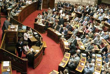 Αναταραχή στο ΠΑΣΟΚ για την πρόταση μομφής κατά του Γ.Αλογοσκούφη