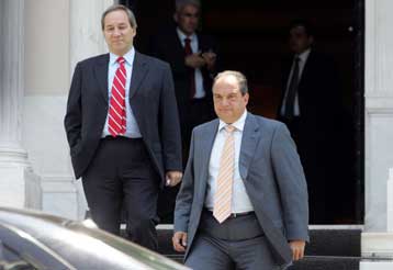 Σύσκεψη στο Μαξίμου εν όψει της συζήτησης στη Βουλή για την ψήφο εμπιστοσύνης