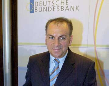 «Μέτρια» οικονομική ανάπτυξη στην ευρωζώνη το δεύτερο τρίμηνο αναμένει η ΕΚΤ