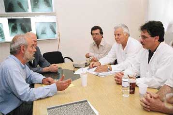 Τις ελλείψεις νοσηλευτικού προσωπικού στηλίτευσε εκ νέου ο Αλέκος Αλαβάνος