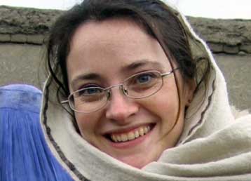 Ελεύθερη η Ιταλίδα Κλεμεντίνα Καντόνι από τους Αφγανούς απαγωγείς της