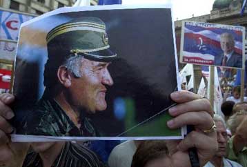 Κοντά στη σύλληψη του Ράτκο Μλάντιτς οι αρχές της Σερβίας