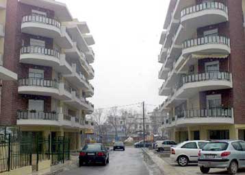 Διαψεύδει η κυβέρνηση σχέδια για επιβολή ΦΠΑ στα ενοίκια