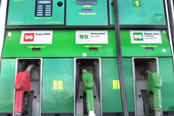 Προς σταδιακή αύξηση του Ειδικού Φόρου Κατανάλωσης στα καύσιμα