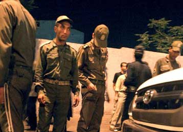 Φόβος και οργή στο Ιράν μετά το μπαράζ βομβιστικών επιθέσεων της Κυριακής