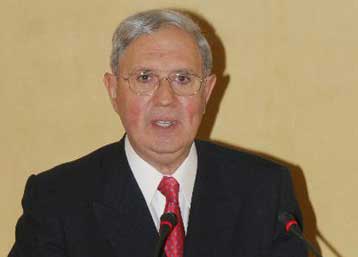 Αισιόδοξη η ΤτΕ για τον πληθωρισμό, αστάθμητος παράγοντας τα καύσιμα