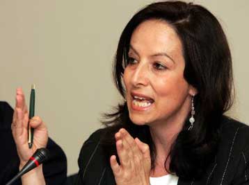 «Λευκή Βίβλο» για τις εξαγωγές επεξεργάζεται το ΠΑΣΟΚ