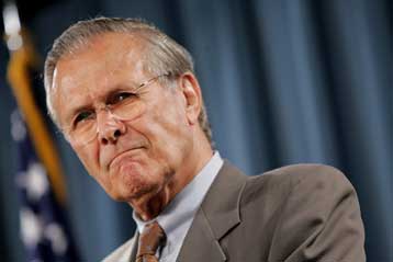 Καμία βελτίωση στην κατάσταση στο Ιράκ από το 2003, παραδέχεται ο Ντ.Ράμσφελντ