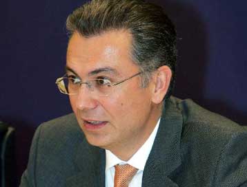 Παρακολουθείτε αμήχανοι τις εξελίξεις, απαντά ο Θ.Ρουσόπουλος στον Γ.Παπανδρέου