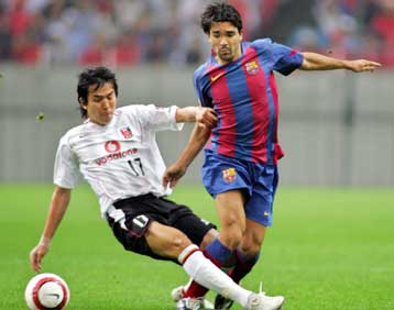 Για τρία χρόνια ανανέωσε το συμβόλαιό του με την Μπαρτσελόνα ο Ντέκο