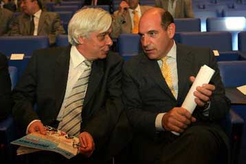 Στη Βουλή το προσεχές πεντάμηνο ο νόμος για την αντιμετώπιση της γραφειοκρατίας