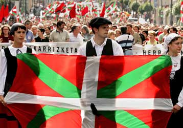 Προσφορά διαλόγου από την βασκική ΕΤΑ χωρίς καμία αναφορά σε παράδοση των όπλων