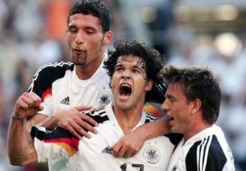 Στα ημιτελικά Γερμανία και Αργεντινή-Νίκησαν Τυνησία, Αυστραλία με 3-0 και 4-2