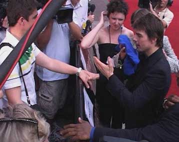 Δυσάρεστη έκπληξη επεφύλαξε στον Τομ Κρούζ το τηλεοπτικό συνεργείο του Channel 4