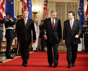 Δηλώσεις αλληλοεκτίμησης στη συνάντηση του Αμερικανού προέδρου με την ηγεσία της ΕΕ