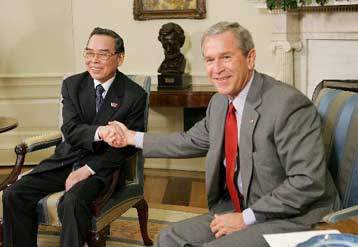 Σε ιστορική επίσκεψη στο Λευκό Οίκο ο πρωθυπουργός του Βιετνάμ