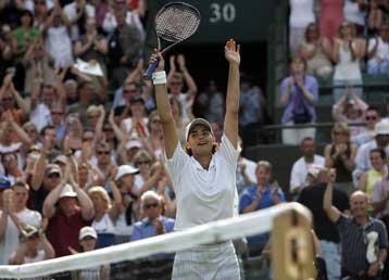 Η Δανιηλίδου νίκησε την Ενίν-Αρντέν και προκρίθηκε στον β γύρο του Γουίμπλεντον