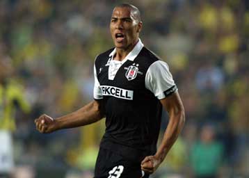 Ο Τζον Κάριου βασικός μεταγραφικός στόχος της Μπλάκμπερν