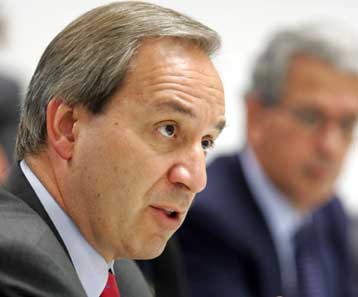 Αδιαπραγμάτευτη για την κυβέρνηση η ρύθμιση για το ασφαλιστικό των τραπεζών