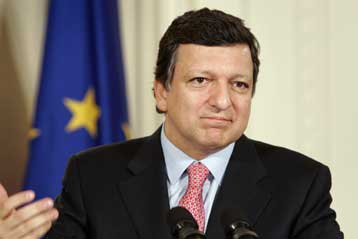 Συμβιβασμό των Ευρωπαίων για τον κοινοτικό προϋπολογισμό ζητά ο Μπαρόζο