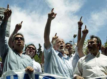 Πανελλαδικό συλλαλητήριο στις 6 Ιουλίου από την ΓΣΕΒΕΕ για τη διεύρυνση του ωραρίου