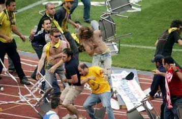 Οριστικά τρεις αγωνιστικές κεκλεισμένων των θυρών σε Ολυμπιακό, Αρη