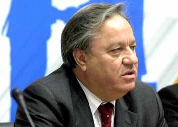 Τον Ιούλιο ξεκινά η διαδικασία πρόσληψης μόνιμων υπαλλήλων στα ΚΕΠ