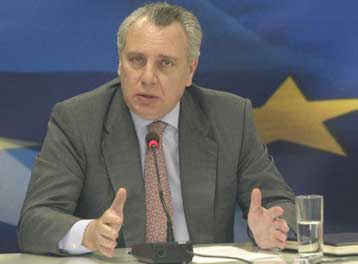 Παρέμβαση Παπαληγούρα για το ζήτημα της παροχής υπηρεσιών στην εσωτερική αγορά