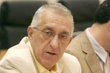 Δεκτή από την κυβέρνηση πρόταση του ΠΑΣΟΚ για μεταμοσχεύσεις σε ιδιωτικά θεραπευτήρια