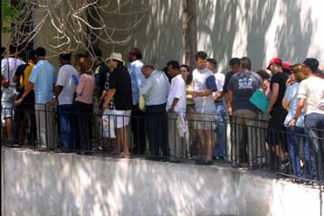 Απο το 2006 σε ισχύ ο νέος νόμος για τη μεταναστευτική πολιτική