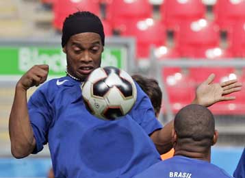 Αναμέτρηση Γερμανίας-Βραζιλίας στα ημιτελικά του Κυπέλλου Συνομοσπονδιών