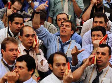 Στα 60,95 δολάρια «καλπάζει» η τιμή του πετρελαίου