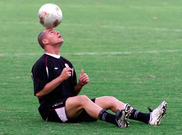 Η Μπόλτον αποδέχθηκε την πρόταση της Λίβερπουλ για τον Γιαννακόπουλο