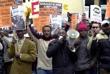 «Ατολμη προσπάθεια» χαρακτηρίζει το ΠΑΣΟΚ το σχέδιο νόμου για τους μετανάστες