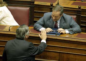 Αποκλιμάκωση στο θέμα Έβερτ «βλέπει» η κυβέρνηση – Στάση αναμονής τηρεί το ΠΑΣΟΚ