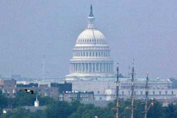 Συναγερμός στο Καπιτώλιο λόγω «εισβολής» άγνωστου αεροσκάφους στον εναέριο χώρο