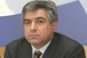 Ερώτηση του ΠΑΣΟΚ στον πρωθυπουργό για τα περί κομματικών διώξεων αξιωματικών