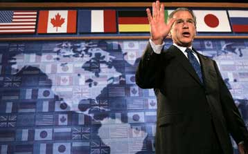 Διπλασιασμό της αμερικανικής βοήθειας στην Αφρική ανακοινώνει ο Μπους εν όψει G8