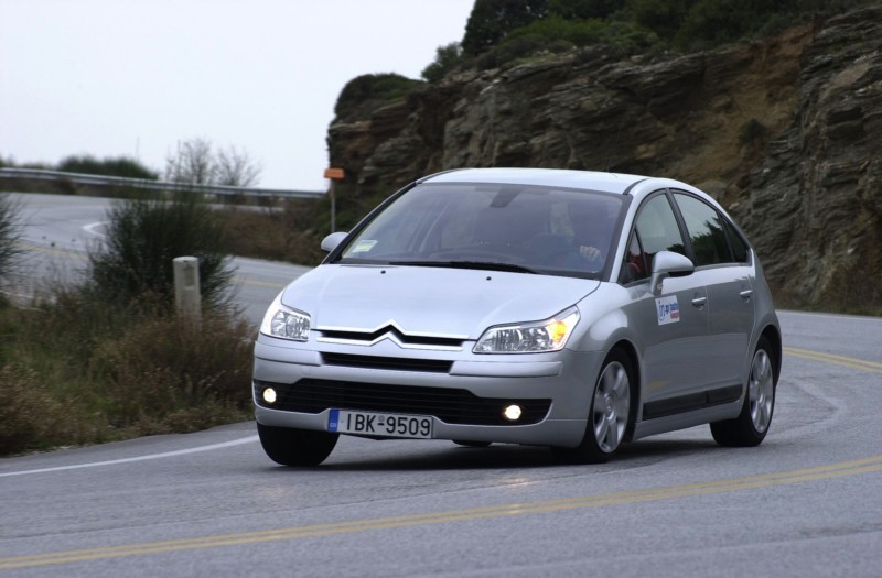 Εκπτώσεις μέχρι και 2.000 ευρώ για τα Citroen C4