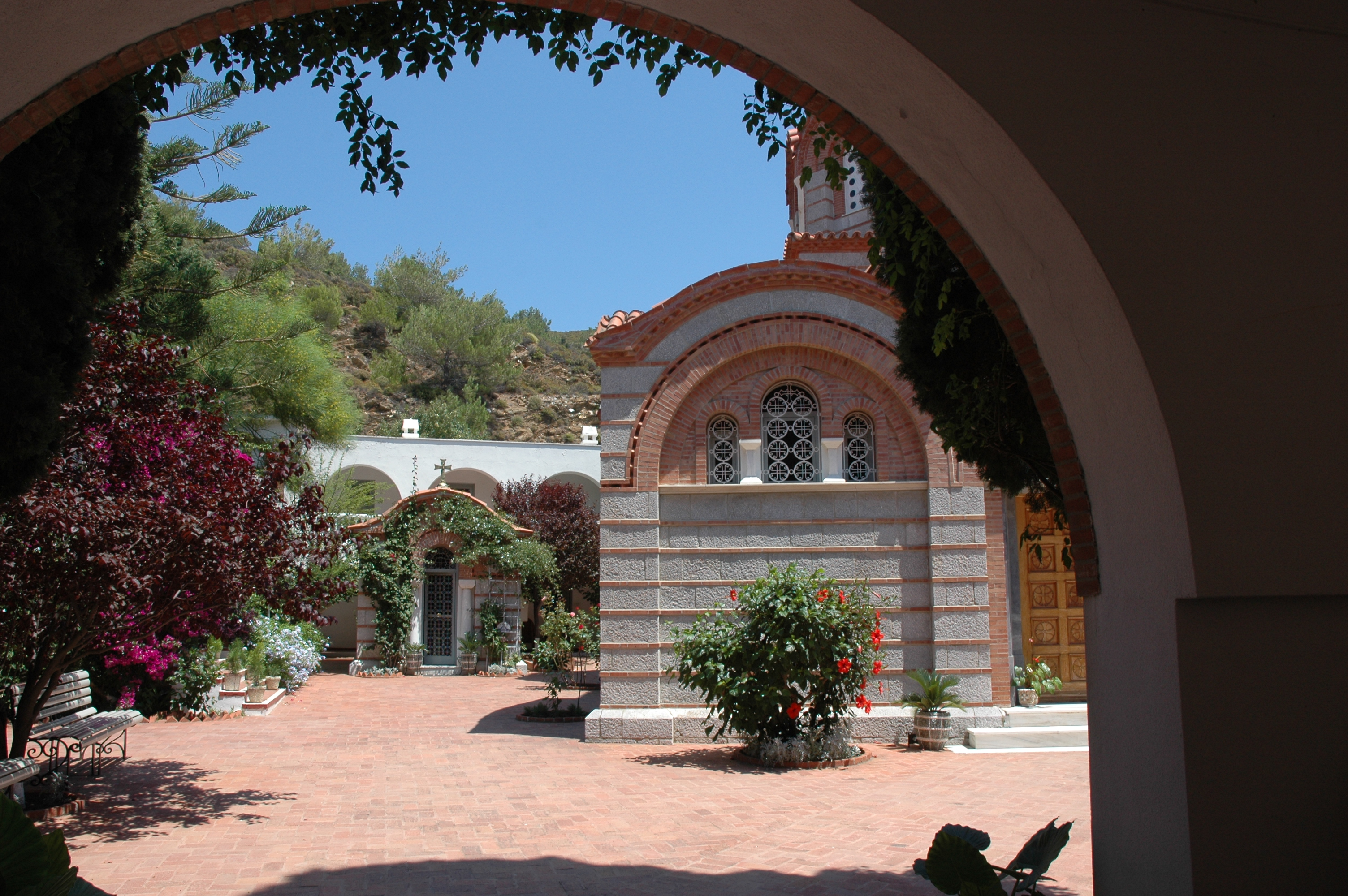 Οινούσσα: επιφανών ναυτών πάσα θάλασσα τάφος