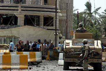 Επίθεση αυτοκτονίας στη Βαγδάτη εν μέσω καταγγελιών κατά ΗΠΑ για εν ψυχρώ δολοφονία