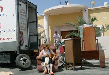 Η κυβέρνηση Σαρόν απορρίπτει πρόταση για αναβολή της αποχώρησης των εποίκων