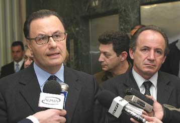 Πρόσκληση Παναγιωτόπουλου για τις αλλαγές στο εργασιακό