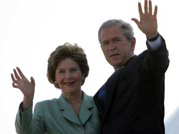 Με αντιπολεμική διαδήλωση «υποδέχεται» η Δανία τον Τζορτζ Ο.Μπους