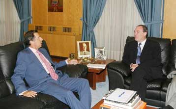 Το βρετανικό μοντέλο για την αντιμετώπιση του κυκλοφοριακού μελετά η κυβέρνηση