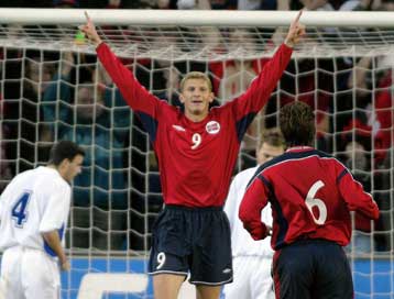 Στην Βαλερένγκα κατέληξε ο Νορβηγός Φλο, που «έπαιζε» για Ολυμπιακό